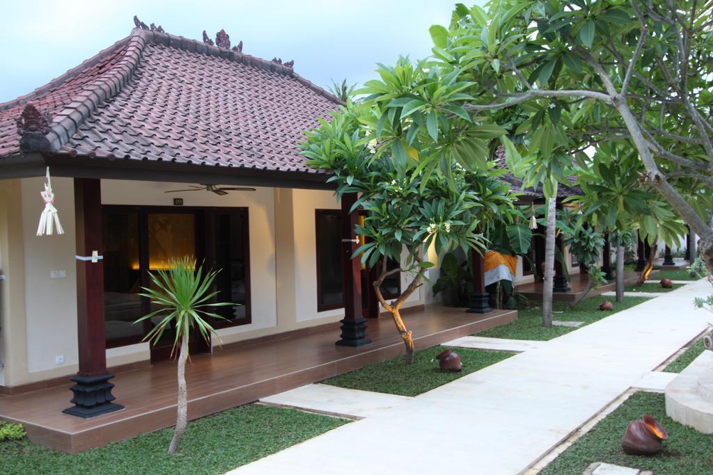 Hotel Melamun Lovina  Exterior photo