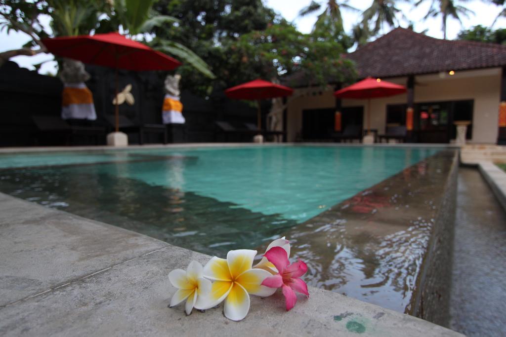 Hotel Melamun Lovina  Exterior photo