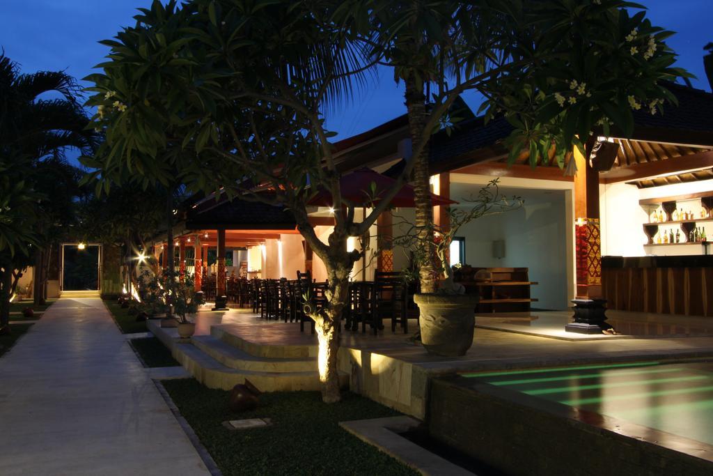 Hotel Melamun Lovina  Exterior photo