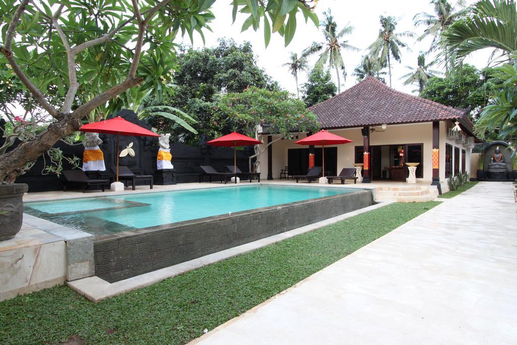 Hotel Melamun Lovina  Exterior photo