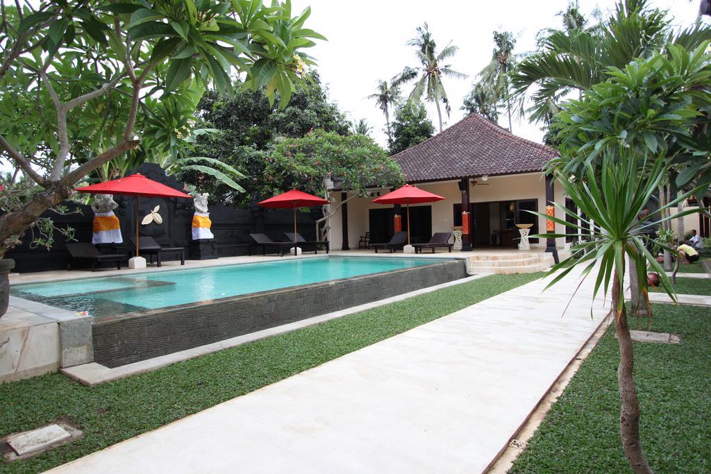 Hotel Melamun Lovina  Exterior photo