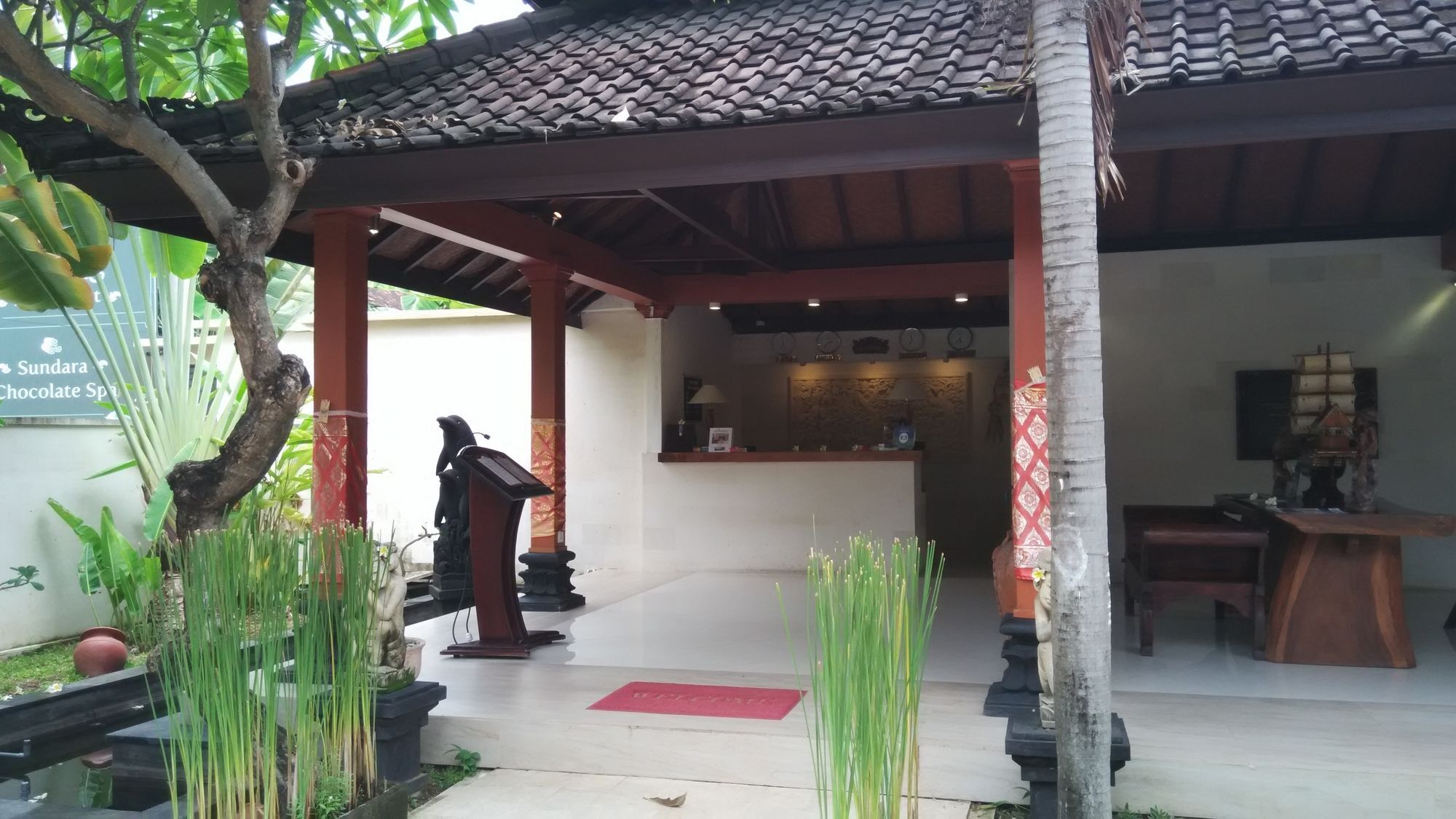 Hotel Melamun Lovina  Exterior photo