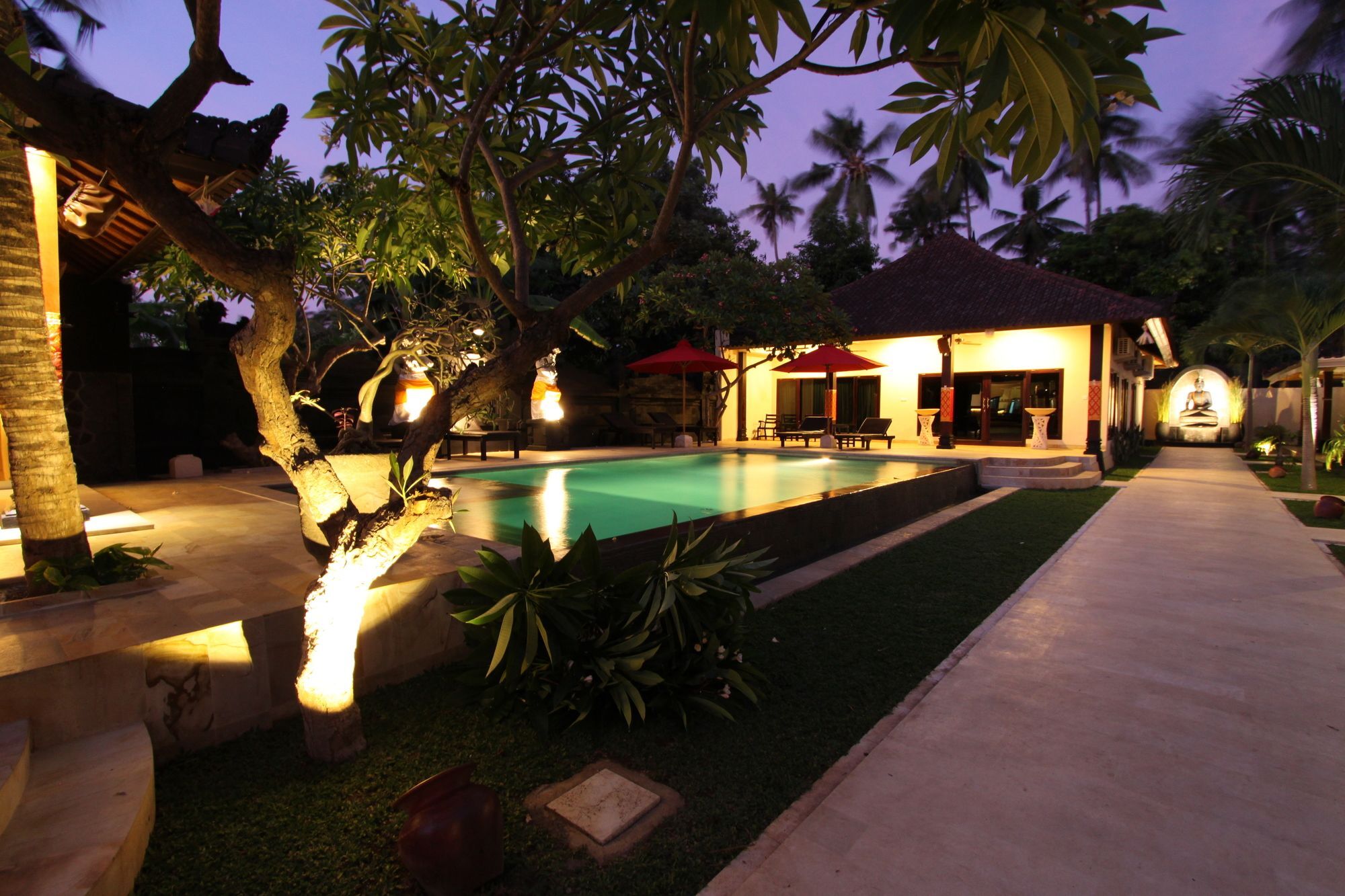Hotel Melamun Lovina  Exterior photo